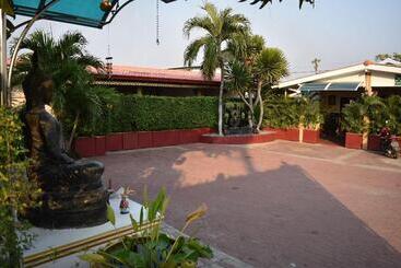 پانسیون Mangoes Guesthouse