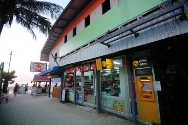 Twin Palms Hostel Phi Phi