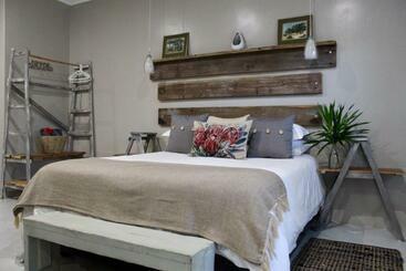 ベッドアンドブレックファースト Igwalagwala Guest House