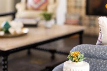 Отель La Serena Villas, A Kirkwood Collection