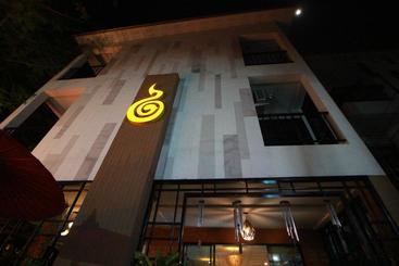 Отель Nakara Boutique