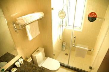 هتل Greentree Inn Zhangye Road