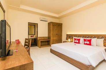 هتل Zen Rooms Hang Tuah Sanur