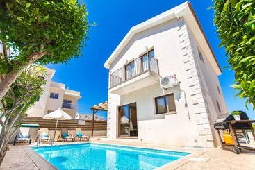 Oceanview Luxury Villa 007