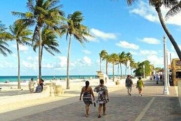 Sheridan Suites Apartments