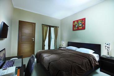 בית מלון כפרי Airy Bukit Jimbaran Buana Sari 2 Uluwatu Bali