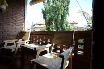 فندق Reddoorz Near Raya Semer