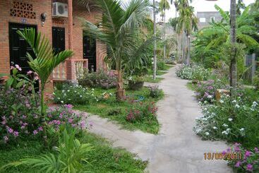 هتل Sea Winds Resort