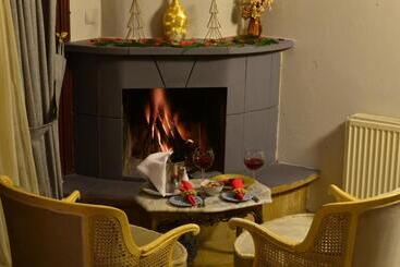 ホテル Villa Pine Garden