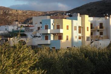 بنسيون Philoxenia Rooms