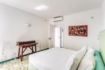 ツーリストアパートメント Villa Dafne Gulf Views Pool And Guest Services