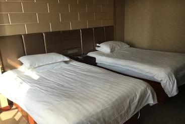 Diyuan Hotel  Yiwu