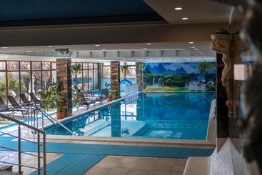 בית מלון כפרי Paradise