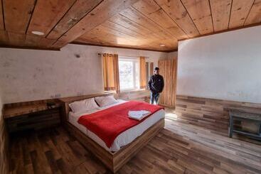 فندق Divine Home Stay