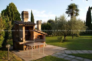 Agriturismo Valle Del Subasio