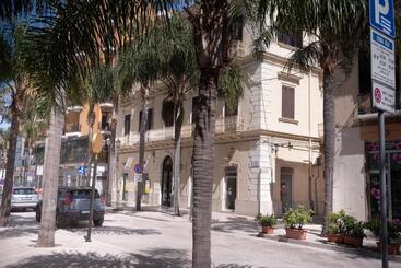 تختخواب و صبحانه Maria Vittoria Charming Rooms And Apartments