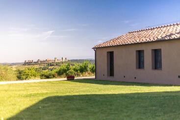 קוטג'' Borgo De Brandi