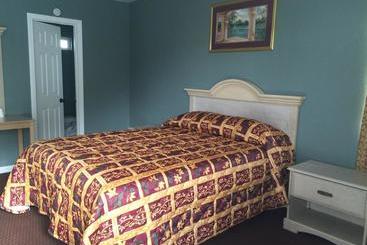 Deluxe Motel