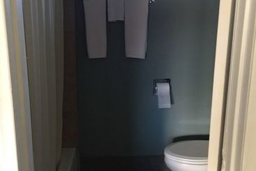 Deluxe Motel