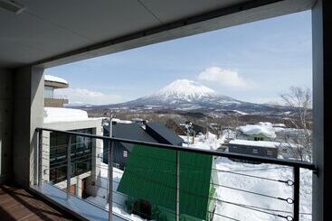 Жильё для туристов Holiday Niseko Cecuko