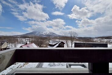 Жильё для туристов Holiday Niseko Ori