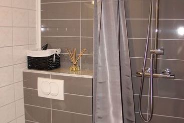 هتل Acco Guesthouse
