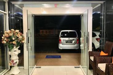 호텔 Gading Guest House