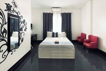 هتل The Apple Peach House