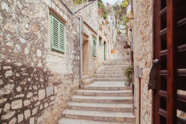 شقق خاصة سياحية House Karkovich