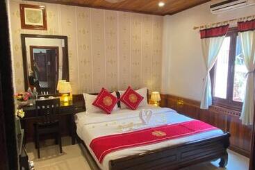 بنسيون Golden Lotus Place