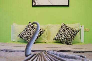 Pensão Italay Zone Sea