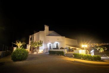 Aparthotel Camp El Planet