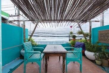 מלון דירות Barefoot Hotel Kalim Beach Front