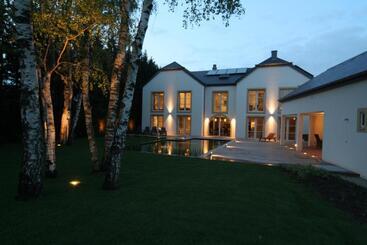 B&b White Pearl