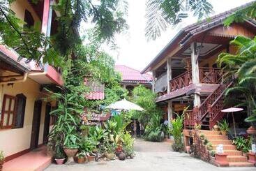 בית מלון כפרי Heuan Lao Guesthouse