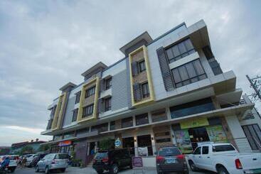 Отель Infinity Suites