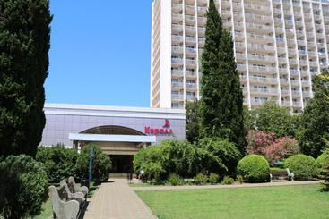 هتل Korall Adlerkurort