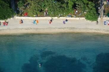 호텔 Maistra Camping Veštar Mobile Homes