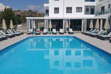 Отель Marica S Boutique