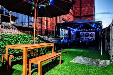 فندق صغير Richmond Private Rooms   151 Hoddle Homestay