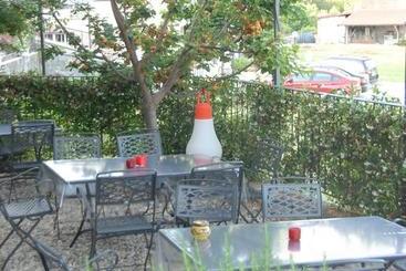 تختخواب و صبحانه Bed&Breakfast Villa Luisa