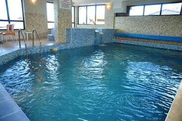 Family Hotel Emaly 2