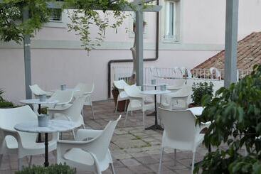 فندق Villa Pimpina