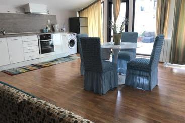 هتل White Rose Guest Rooms