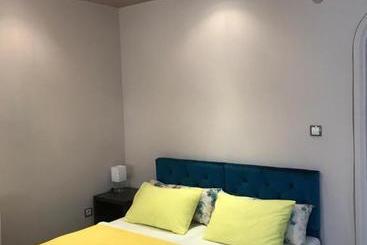 هتل White Rose Guest Rooms