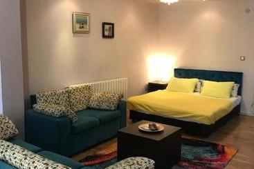 هتل White Rose Guest Rooms