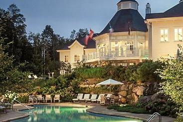 استراحتگاه Hilton Grand Vacations Club Tremblant Canada