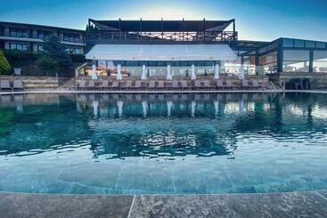 Rocca Resort
