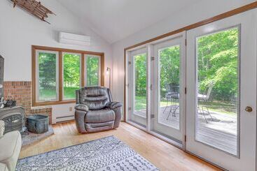 بيت ريفى Alden Home W/ Fire Pit: Steps To Torch Lake!