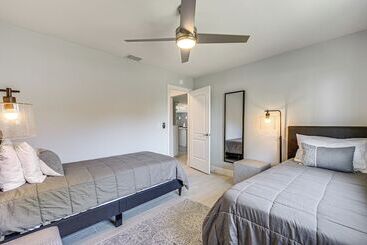 بيت ريفى Bonita Springs Home W/ Lake Views: 8 Mi To Beach!